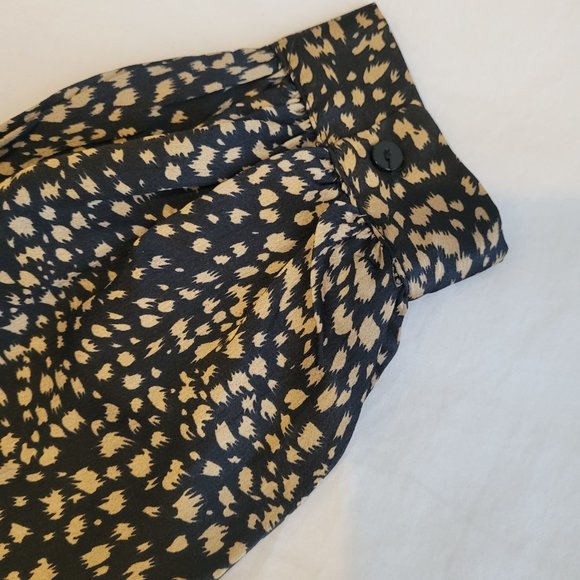 Lush black dress with beige detail size S - Picture 3 of 4